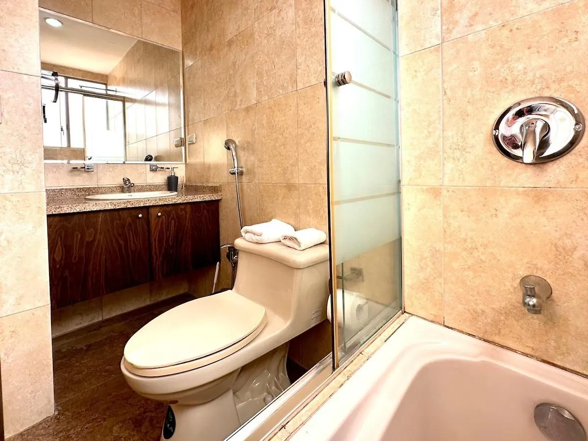 Διαμέρισμα Acogedor Apartamento Centrico Con 3Habitaciones Con Bano, Terraza Y 2Estacionamientos Κουένκα